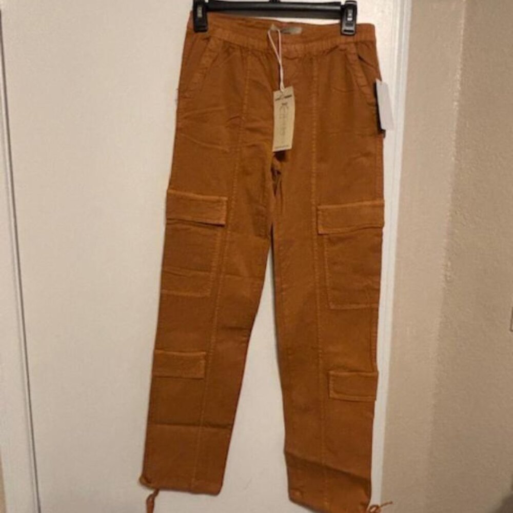 Love Trend Juniors Size S Straight Leg Multi Cargo Pants MWT Burnt Orange